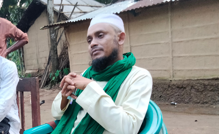 সুনামগঞ্জে নগদ টাকা ও খাদ্য সহায়তার নামে হেলালের প্রতারণা