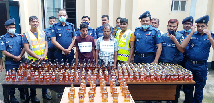 বিশ্বনাথে বিপুল পরিমান ভারতীয় মদসহ আটক ২