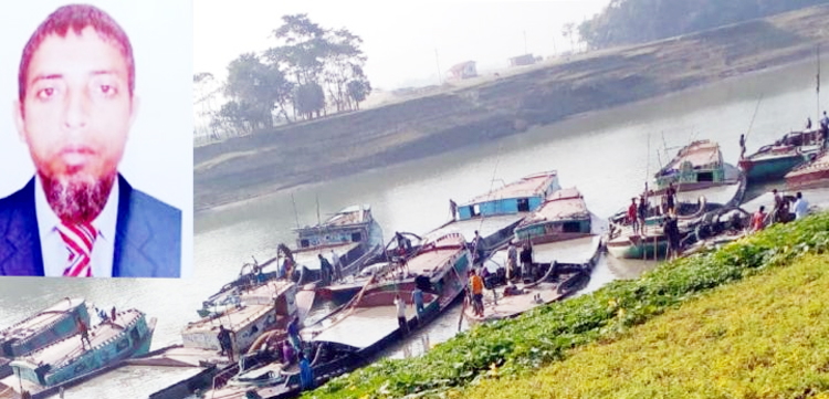 চেঙ্গের খাল নদী থেকে অবৈধভাবে বালু উত্তোলনের মহোৎসব : লাখ লাখ টাকা বাণিজ্য