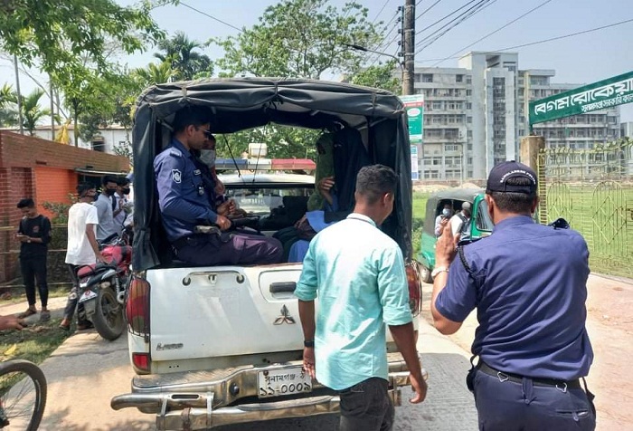 সুনামগঞ্জে ১১ জন তরুণ-তরুণী আটক : ওসিকে প্রত্যাহারের দাবি