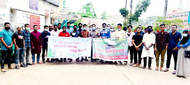 মানবিক টিম সিলেট’র ইফতার ও সেহেরি বিতরণ অব্যাহত