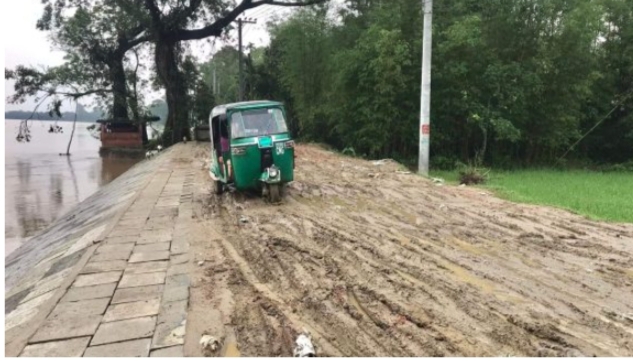 বিশ্বনাথ পরগনা বাজার রাস্তা-ভোগান্তিতে ৮ গ্রামের মানুষ