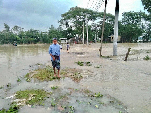 বিশ্বনাথের লামাকাজীতে বিভিন্ন গ্রামে ঢুকে পড়েছে বন্যার পানি