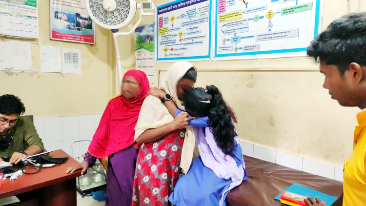 জৈন্তাপুরে ভয়ঙ্কর চক্রের অপতৎপরতা, স্কুলছাত্রী অপহরণের চেষ্টা!