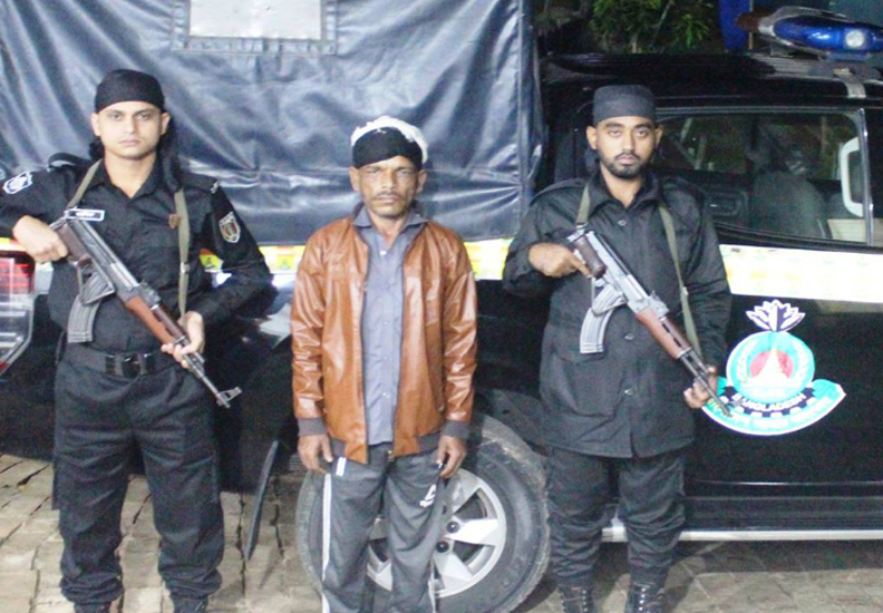 ছোট ভাইকে শাবলের আঘাতে খুন: র‍্যাবের জালে বড় ভাই