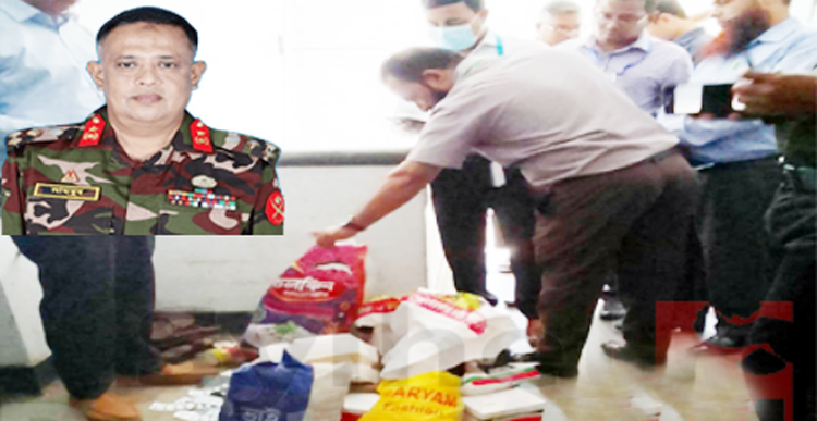 ওসমানীর স্টাফ কোয়ার্টারের ছাদ থেকে ৪ লক্ষ টাকার ওষুধ উদ্ধার করলেন পরিচালক