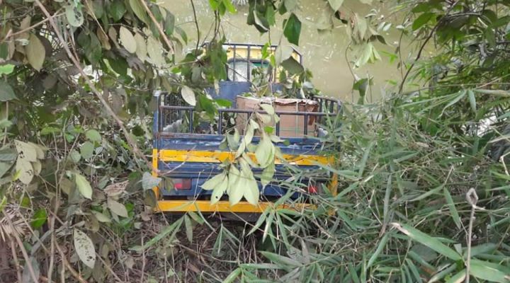 জৈন্তাপুরে পিকআপের ধাক্কায় নিহত ১: চালক পলাতক, গাড়ী উদ্ধার