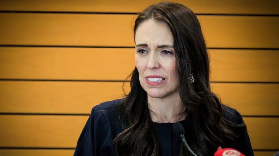 পদত্যাগের ঘোষণা দিয়েছেন নিউজিল্যান্ডের প্রধানমন্ত্রী