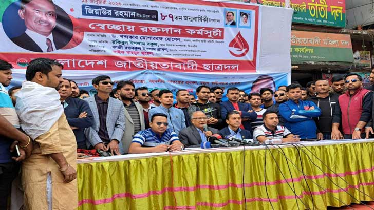 মুক্তির জন্য রাজপথেই ফায়সালা: খন্দকার মোশাররফ