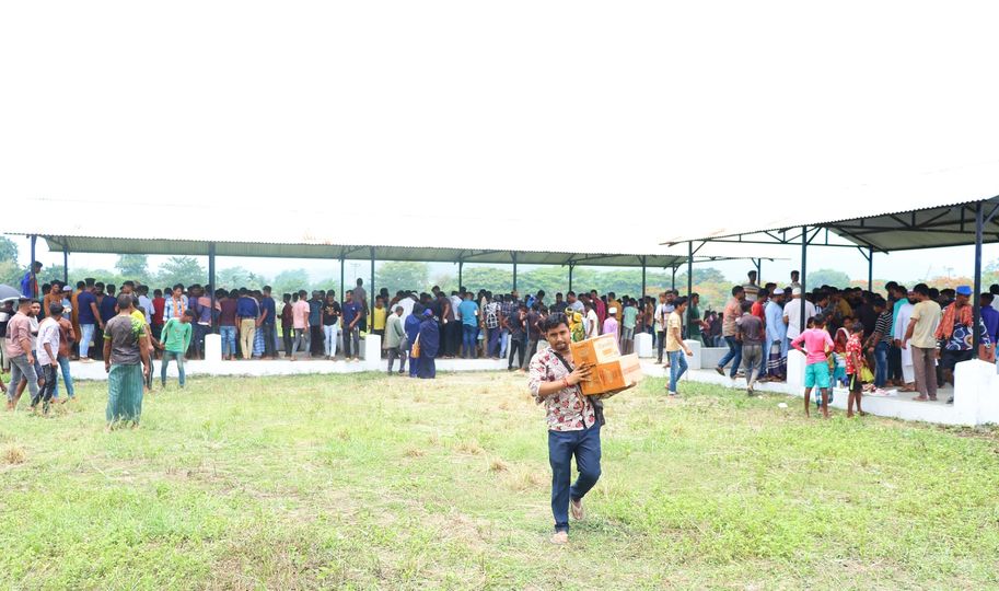 ‘ভোলাগঞ্জ বর্ডার হাট’র উদ্বোধন : প্রথম দিনেই উপচেপড়া ভিড়