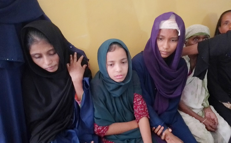 গোলাপগঞ্জে ক্লাস চলাকালে ধসে পড়লো মাদ্রাসার ছাদ, ৩ ছাত্রী আহত