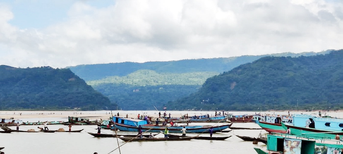 তাহিরপুরে খাস কালেকশনের নামে হরিলুট : রাজস্ব বঞ্চিত সরকার