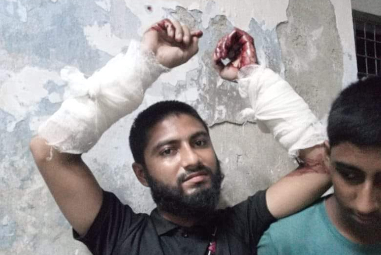 ছাতকে শরীরে কাদা লাগায় ৩ জনকে আ হ ত করলো সন্ত্রাসীরা