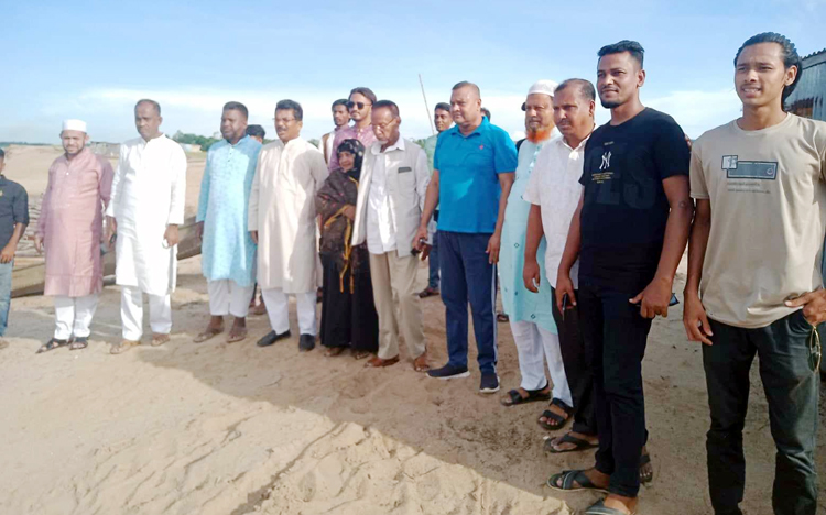 যাদুকাটায় বালু উত্তোলন বন্ধে প্রধানন্ত্রীর হস্তক্ষেপ কামনা