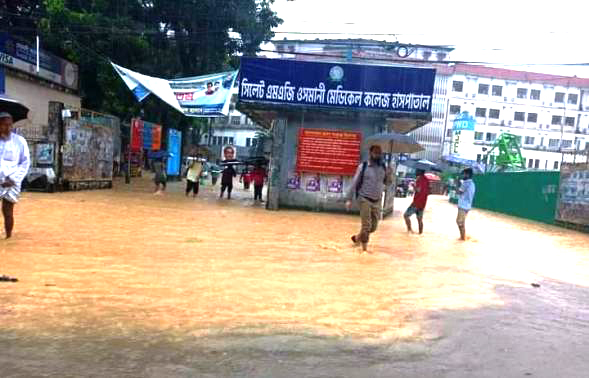 অপরিকল্পিত উন্নয়ন: ওসমানী মেডিকেলে পানি, বিদ্যুৎ বিপর্যয়ের শঙ্কা!