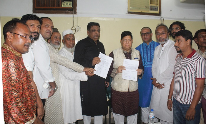 কালিঘাটে ভারতীয় চিনিকে কেন্দ্র করে সন্ত্রাসী কর্মকাণ্ডের প্রতিবাদে স্মারকলিপি