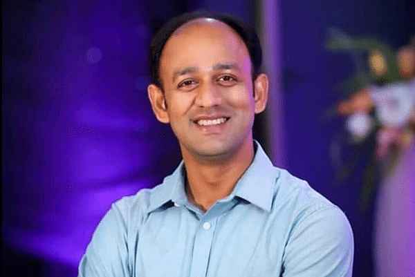 নৌকার নমিনেশন নিয়ে এমপি হতে চান ব্যারিস্টার সুমন