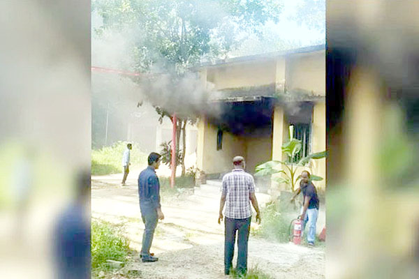 সিলেট বেতার কার্যালয়ে অগ্নিকাণ্ড!