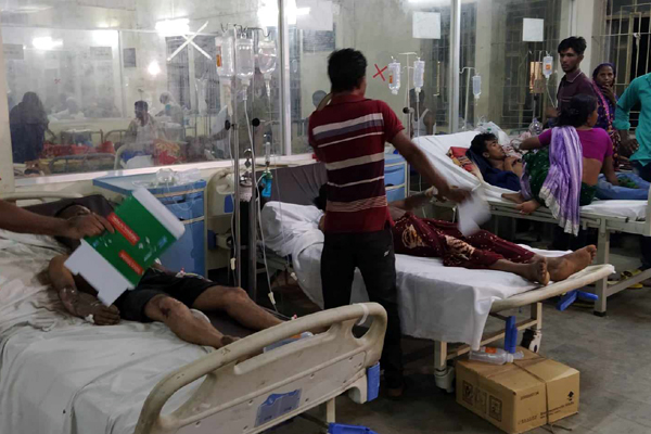 সিলেটে বিস্ফোরণে অগ্নিদগ্ধদের ঢাকায় প্রেরণ