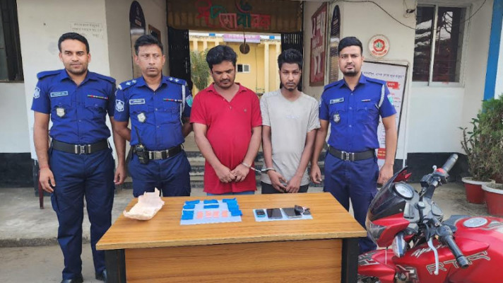 কানাইঘাটে বিপুল পরিমাণ ইয়াবাসহ দুই কারবারী আটক