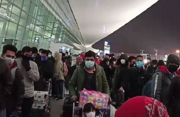 ৪৫ জন কানাডা যাত্রীকে আটকানোর বিষয়টি পরিষ্কার করলো বিমান কর্তৃপক্ষ