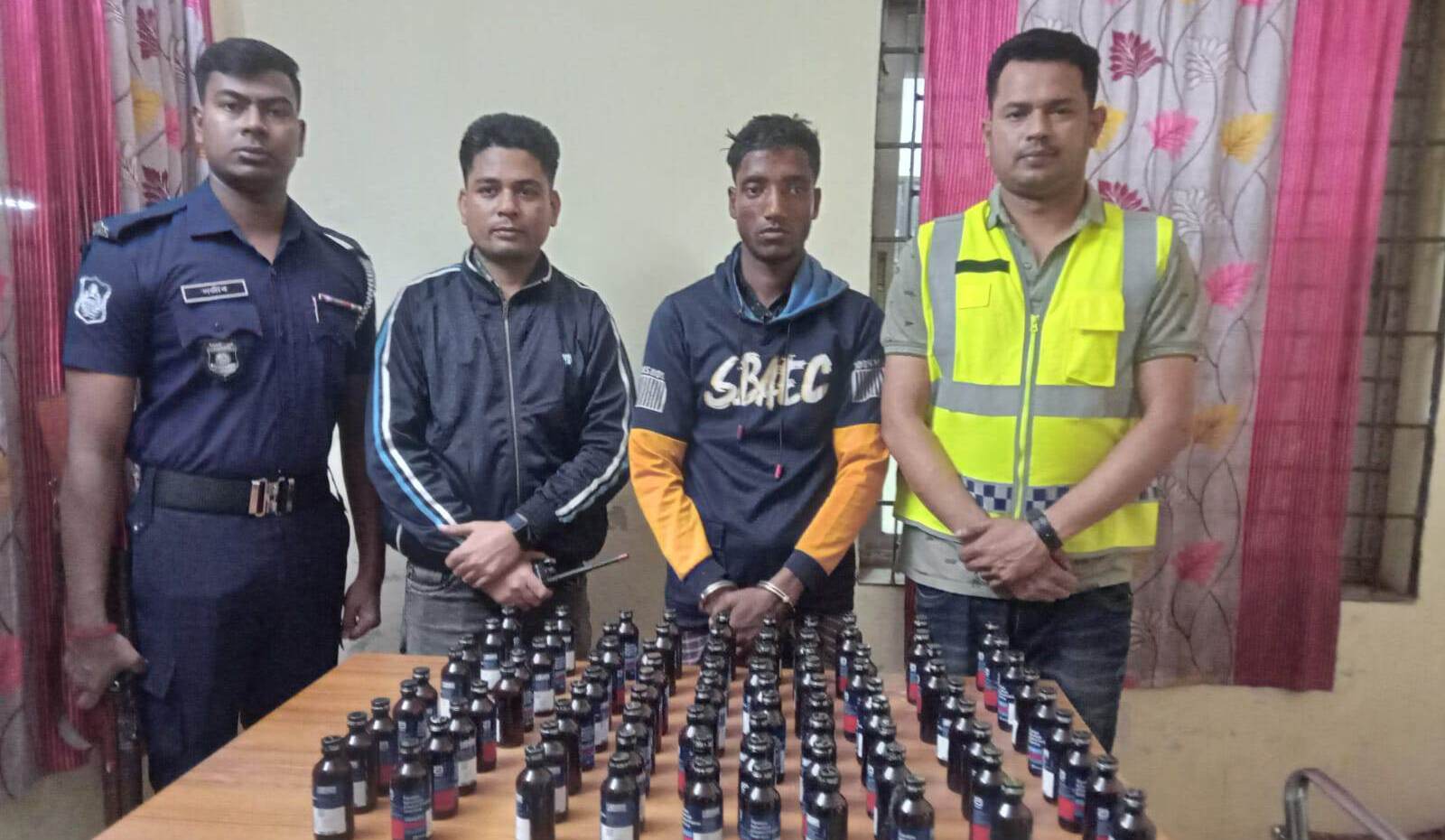 গোয়াইনঘাটে ৯০ বোতল ফেনসিডিল সহ গ্রেফতার ১