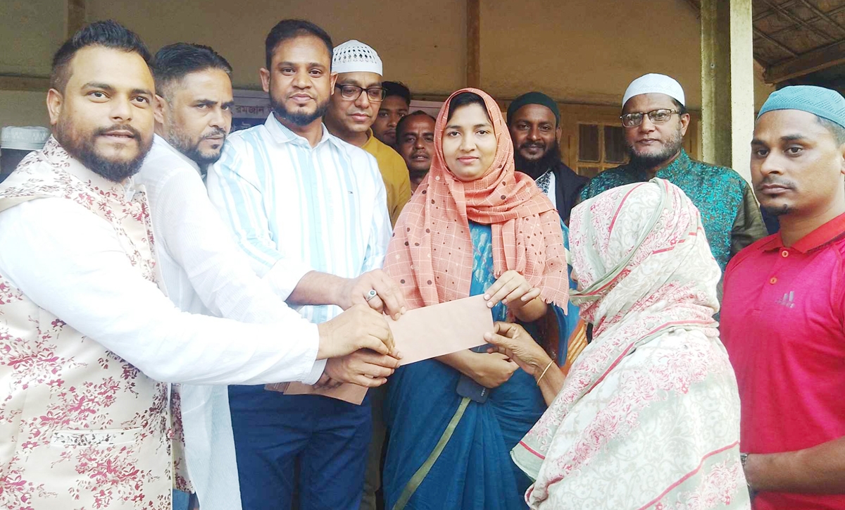 বিশ্বনাথ উন্নয়ন সংস্থা ইউকের নগদ অর্থ পেলেন শতাধিক পরিবার