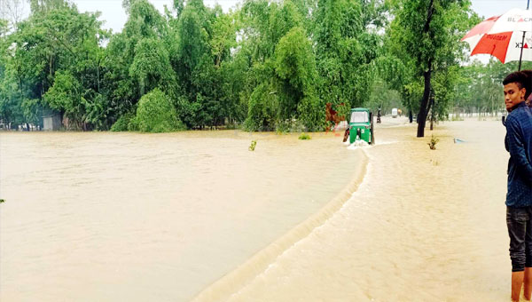 গোয়াইনঘাটে বন্যায় নিম্নাঞ্চল প্লাবিত : সড়ক যোগাযোগ বিচ্ছিন্ন