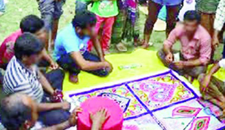 টাার্মিনাল পুলিশ ফাঁড়ির আইসিকে ম্যানেজ করে ৩ কুতুবের জমজমাট জুয়ার আসর
