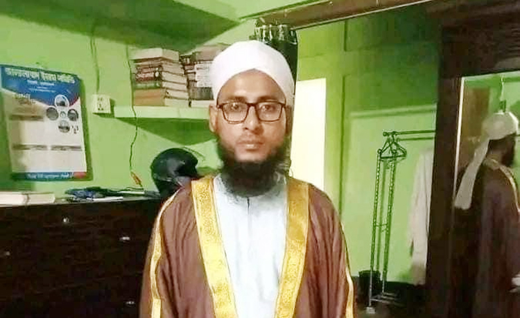 দ্বিতীয় বিয়ে করায় প্রথম স্ত্রীর হাতে মসজিদের ইমাম খুন