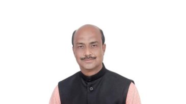 গোয়াইনঘাটে ইউপি চেয়ারম্যান নজরুল আত্মগোপনে, ভোগান্তিতে এলাকাবাসী
