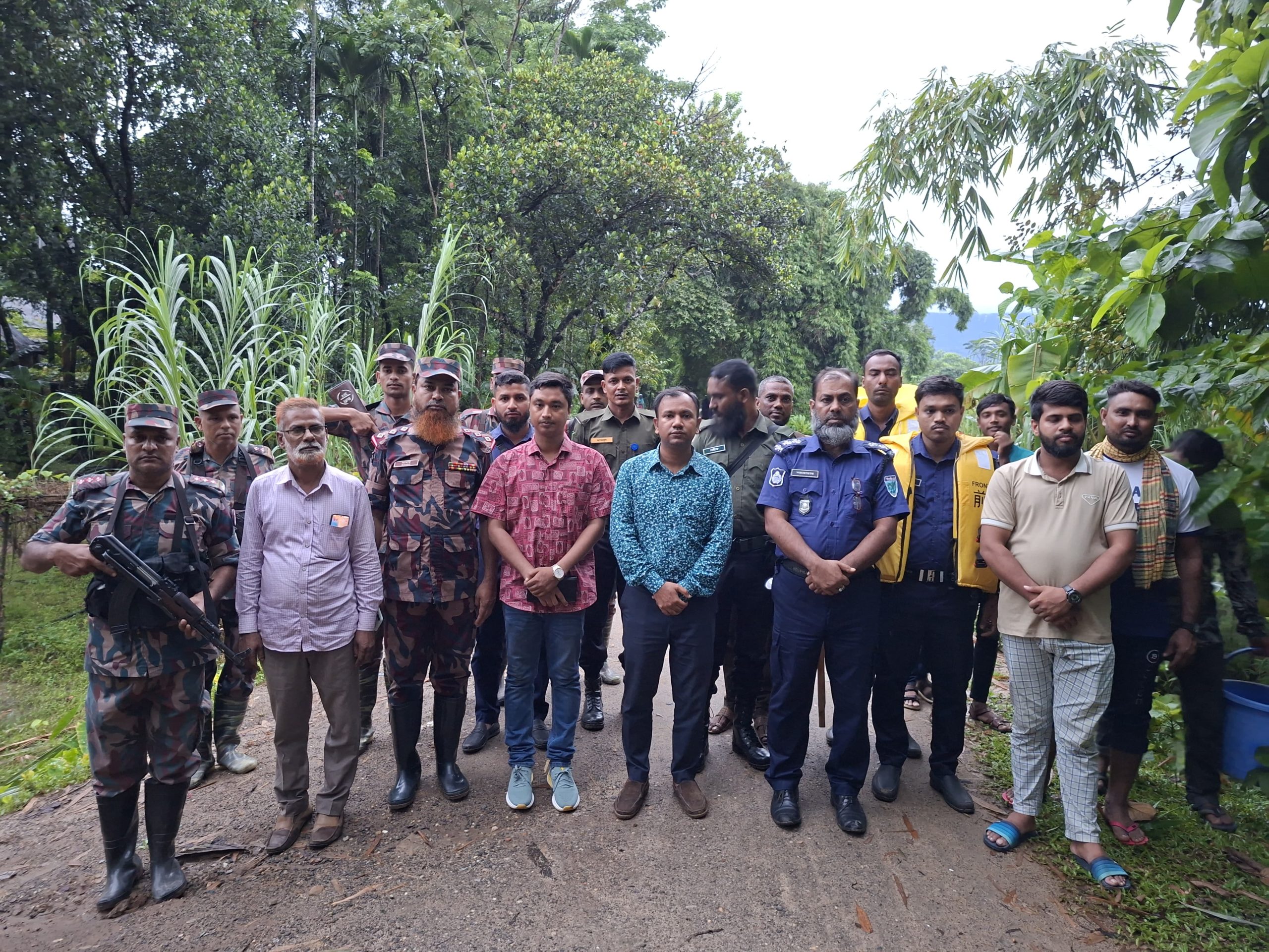 ছাতকে পরিবেশ রক্ষায় কঠোর অভিযান, ড্রেজার মেশিন ও বাল্কহেড জব্দ