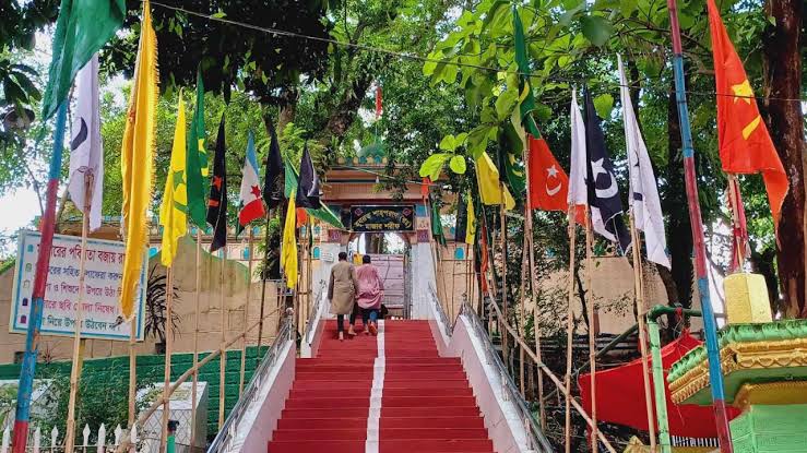 শিরণী ছাড়াই শাহপরাণ (রহ.)’র ওরস সম্পন্ন : ক্ষুব্ধ ভক্ত-আশেকনারা