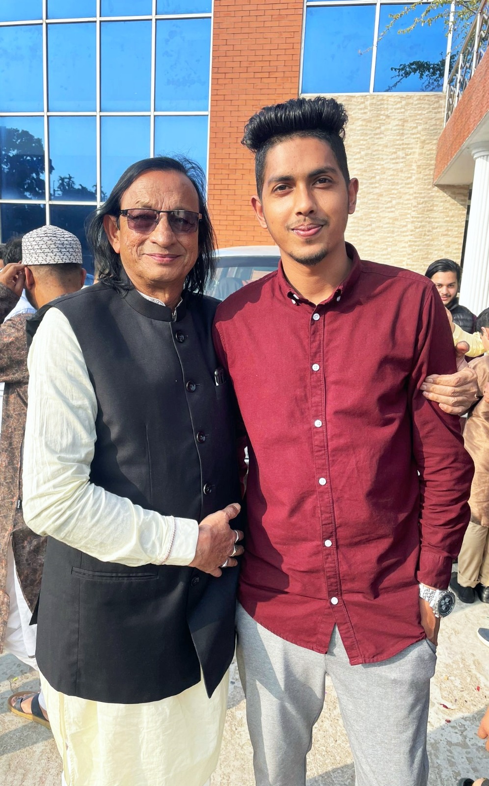 বিয়ানীবাজারে আওয়ামীলীগ নেতাকে হামলার চেষ্টা, অল্পের জন্য রক্ষা