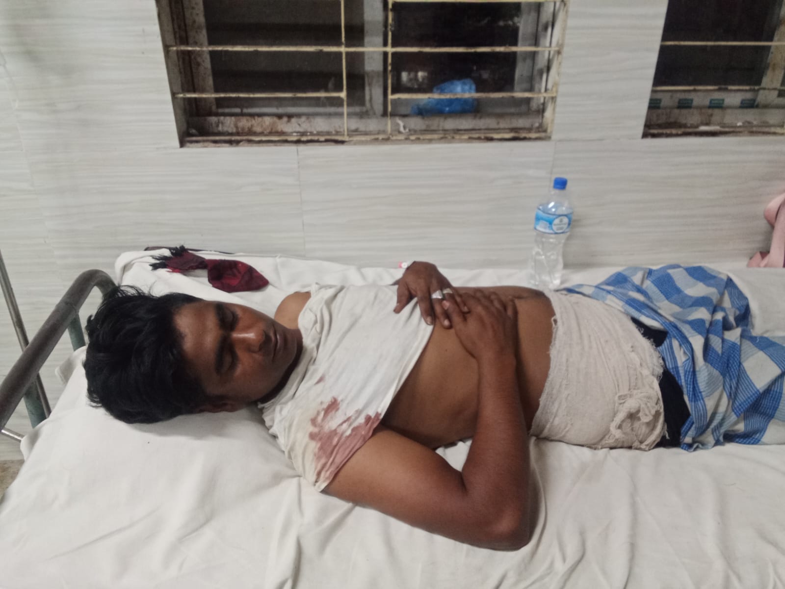 দক্ষিণ সুরমায় সাংবাদিক জাহেদকে হত্যাচেষ্টা: থানায় মামলা দায়ের