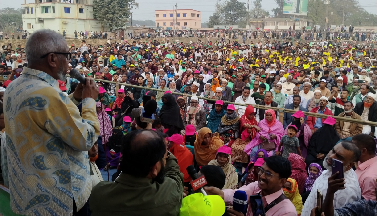 আমি কেবল স্বপ্ন দেখি না, কিভাবে বাস্তবায়ন করতে হয় সেই পথও জানি : আরিফুল হক চৌধুরী