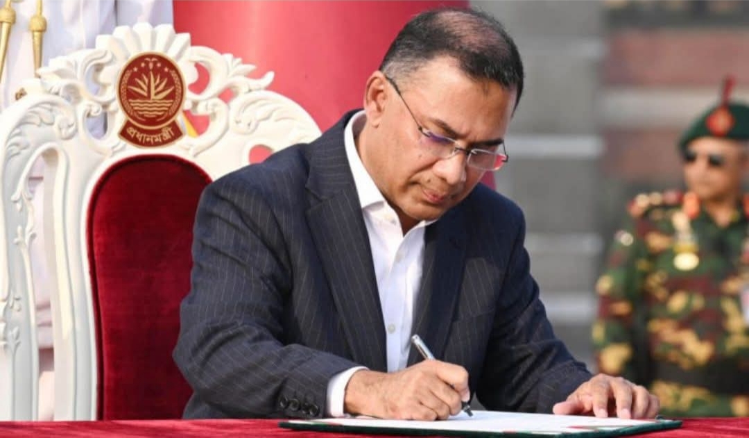 স্মৃতিসৌধ ও মাজার জিয়ারত থেকে সচিবালয়: প্রধানমন্ত্রী তারেক রহমানের দিনভর যতো কর্মসূচি