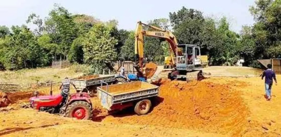 গোয়াইনঘাটে পাউবো প্রকল্পের আড়ালে নদী কেটে মাটি বিক্রির মহোৎসব: নেপথ্যে প্রভাবশালী চক্র