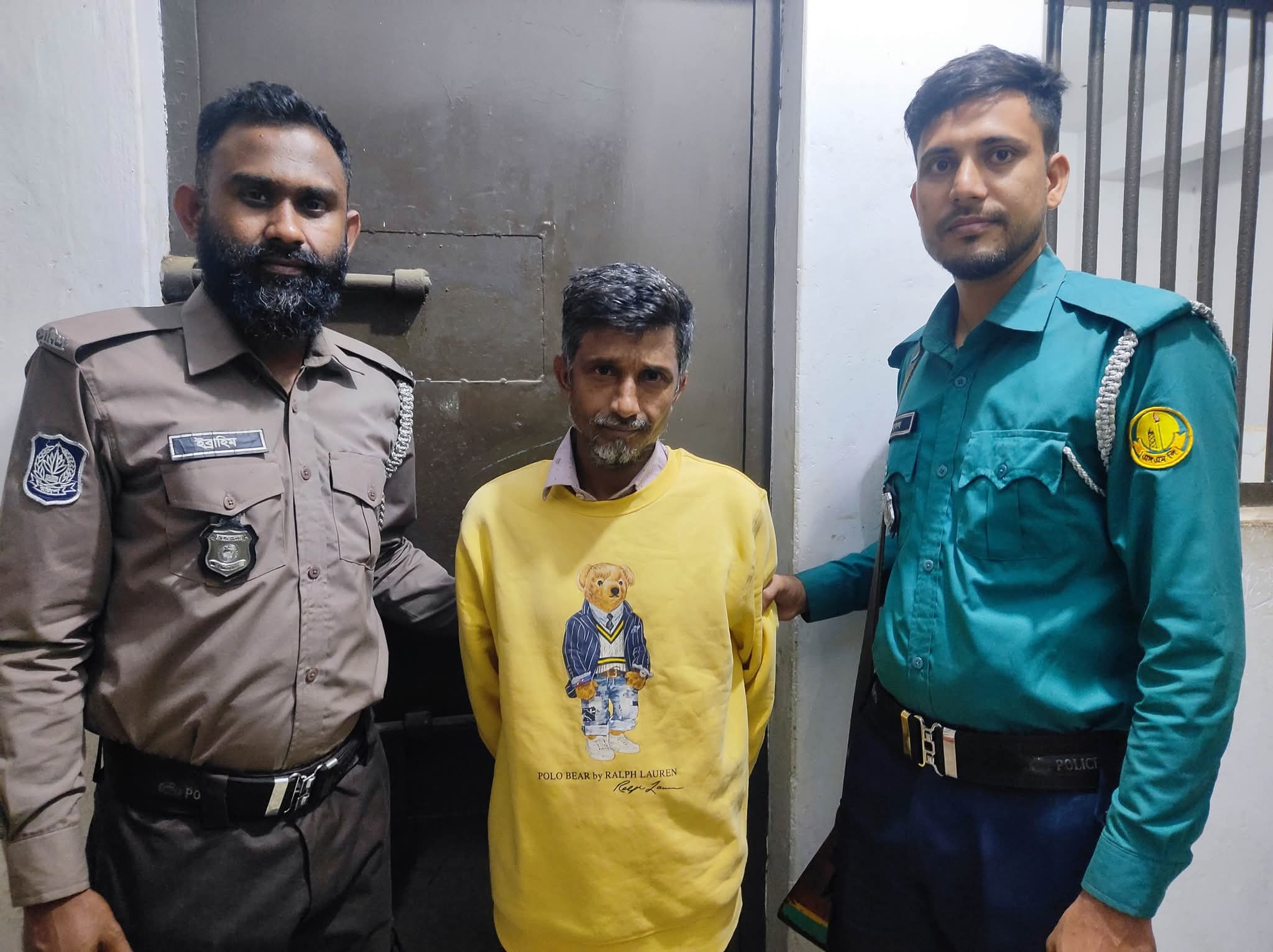 সিলেটে নকল স্বর্ণের বার দিয়ে প্রতারণা: চক্রের অন্যতম সদস্য গ্রেফতার