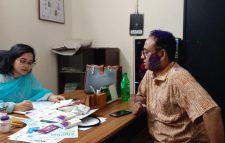 শ্রীমঙ্গলে নির্বাহী ম্যাজিস্ট্রেটের সামনেই সাংবাদিক বিকুল চক্রবর্তীর ওপর হামলার চেষ্টা