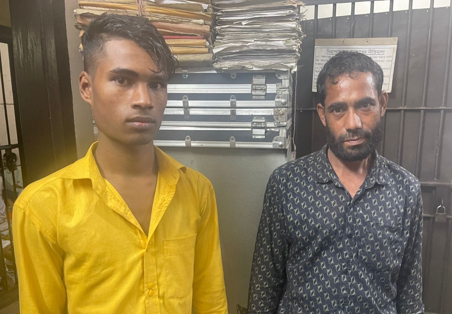 বালু ভর্তি ট্রাকে মিলল বিপুল পরিমাণ জিরা: এয়ারপোর্ট থানায় দুই পাচারকারী আটক