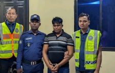 কোম্পানীগঞ্জে নাটকীয়তা: হাতকড়াসহ আসামি ছিনতাইয়ের ৪ ঘণ্টা পর থানায় আত্মসমর্পণ!