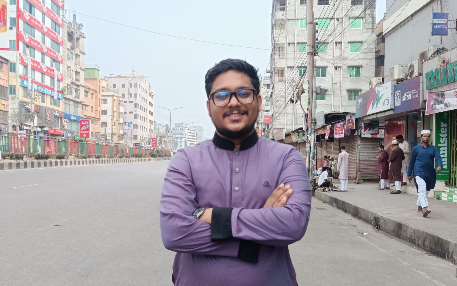 ডিজিএফআই কর্মকর্তার বাড়িতে হামলা ও ভাঙচুরের অভিযোগ