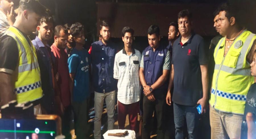 জাফলংয়ে কূপ থেকে দেশীয় পিস্তল উদ্ধার, আটক ৩