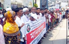 সিলেটে ব্যবসার সুযোগের দাবীতে তৃণমূল হকার ঐক্য কল্যাণ পরিষদের মানববন্ধন