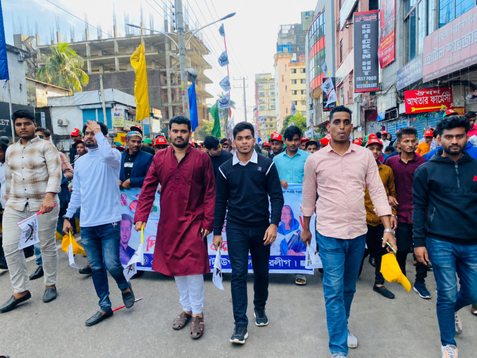 সিলেটে শেখ হাসিনার নির্বাচনী জনসভায় কানাইঘাট উপজেলা ছাত্রলীগের বর্ণাঢ্য শোডাউন