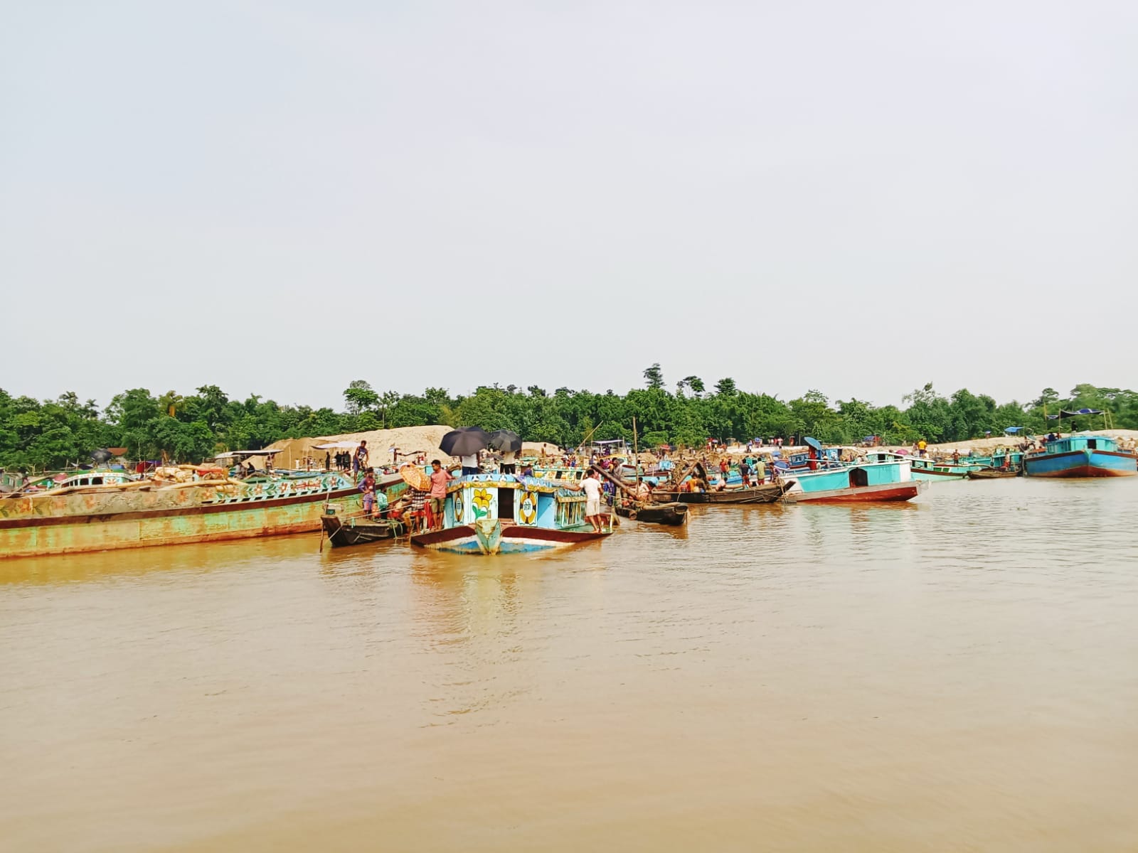 ড্রেজার দানব ও পেলোডারে গিলে খাচ্ছে গোয়াইনঘাট: হুমকির মুখে চা-বাগান, বসতভিটা ও খেলার মাঠ