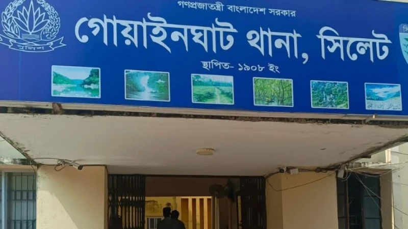 নৌকা চুরির অভিযোগে উপড়ে ফেলা হলো যুবকের দুই চোখ
