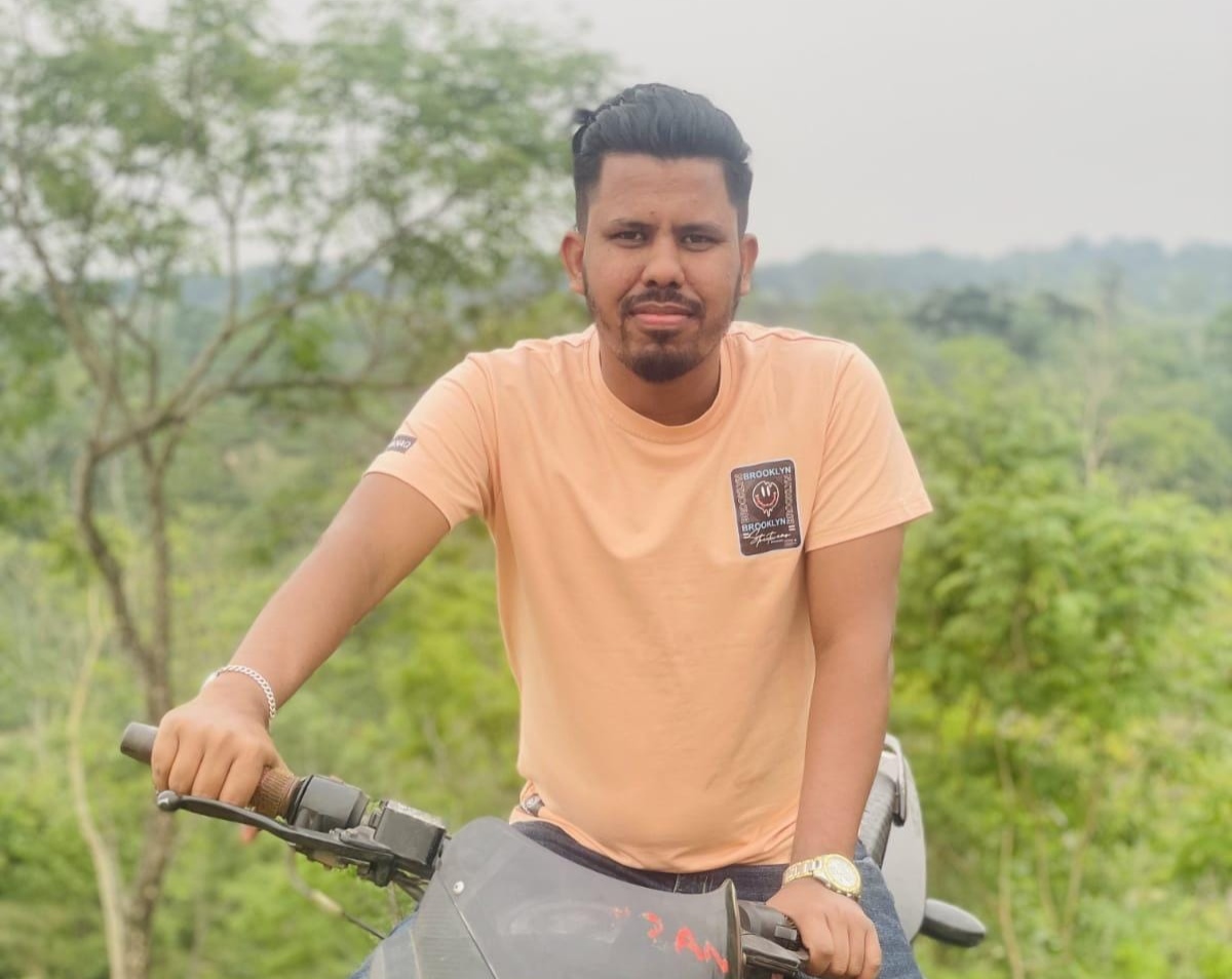 ছাত্রলীগ নেতাকে বাড়িতে না পেয়ে মাকে হত্যার হুমকির অভিযোগ
