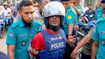 সিলেটে স্বামী-স্ত্রী ও গৃহপরিচারিকাকে কুপিয়ে হত্যা, সন্দেহভাজন বাবুল গ্রেপ্তার